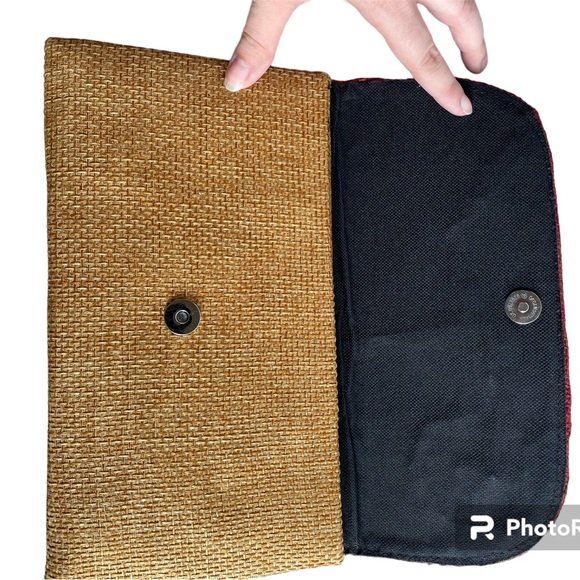 NWOT African Handmade Woven Womens Abstract Clutch Purse Maroon Tan Snap Closure - Picture 11 of 14